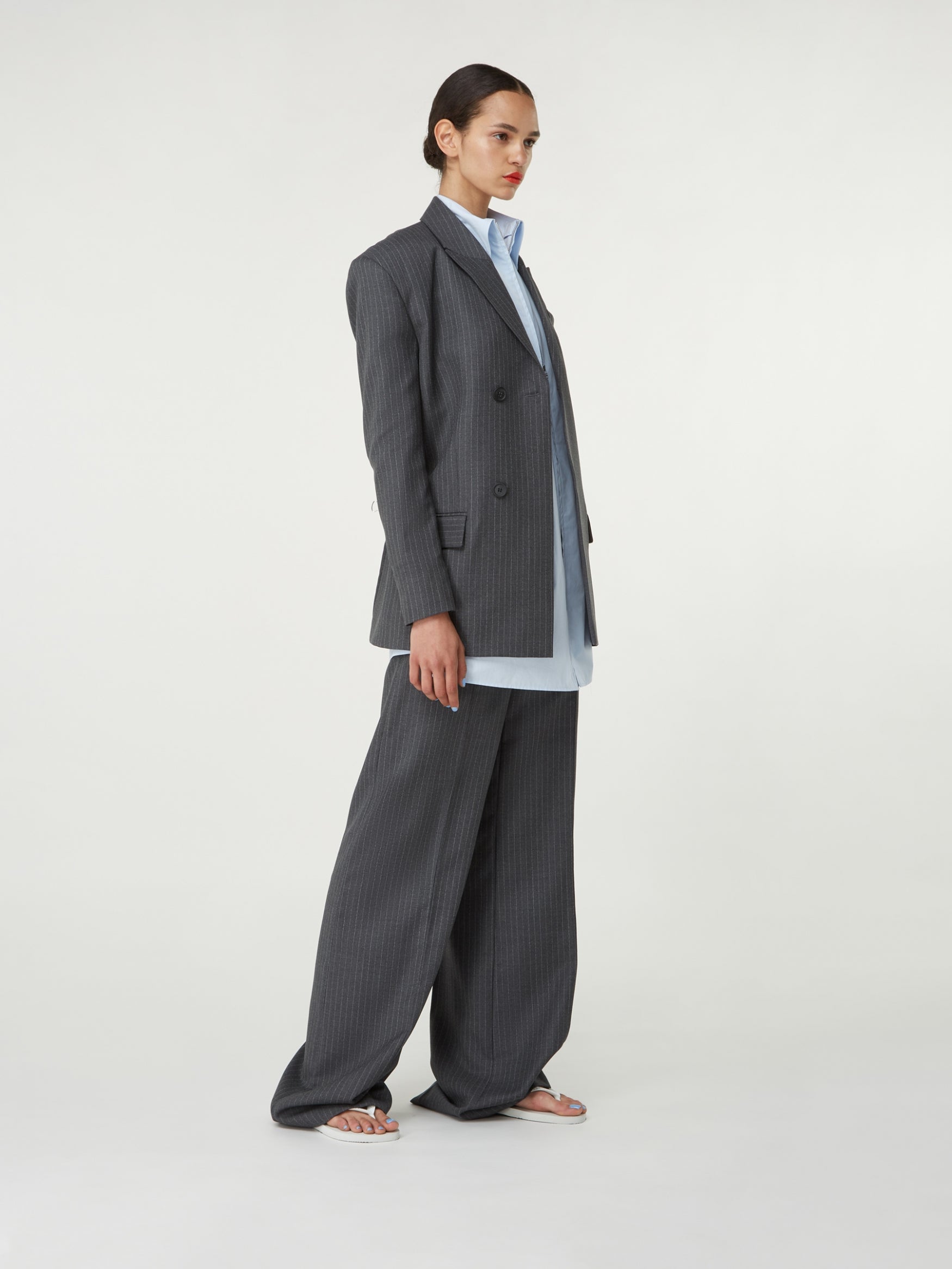 tora pinstripe | smoke GAUGE81